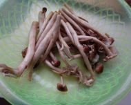 海鲜玉米青豆汤的做法步骤_2