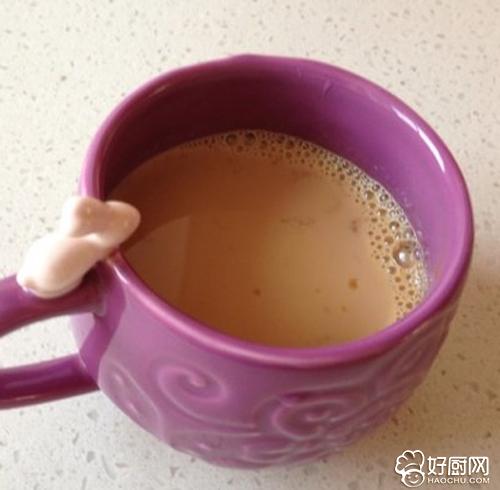 自制奶茶的做法步骤_2